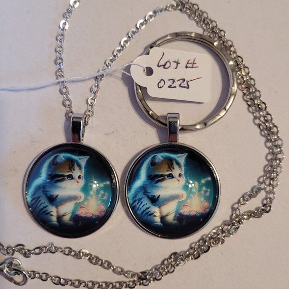 Pendant and Key Chain Combo - Picture 3 of 8